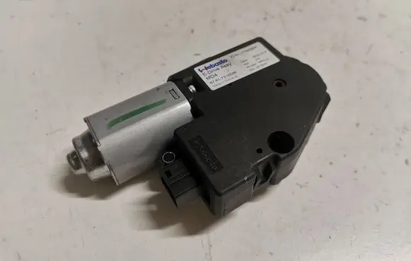 BMW 3 F30 F35 F31 Sunroof motor/actuator 7316536