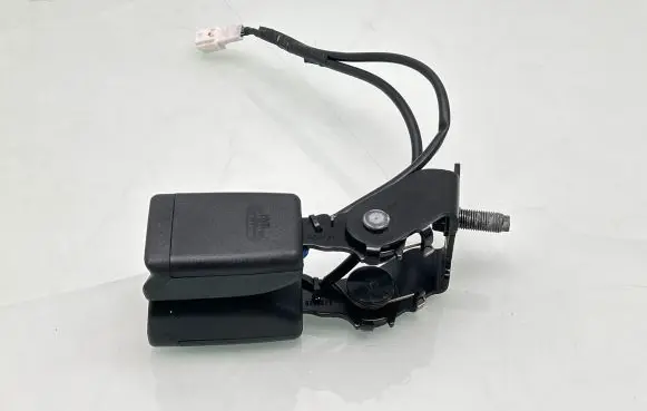 Nissan Navara D23 Middle seatbelt buckle (rear) 888434KJ0A