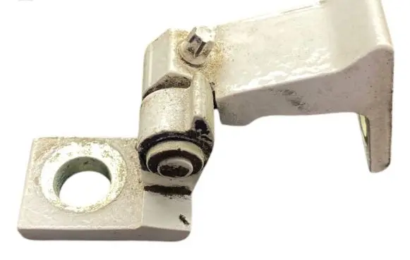 Skoda Yeti (5L) Rear door upper hinge 8K0831402K