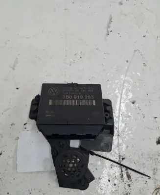 Volkswagen PASSAT B5.5 Parking PDC control unit/module 3B0919283