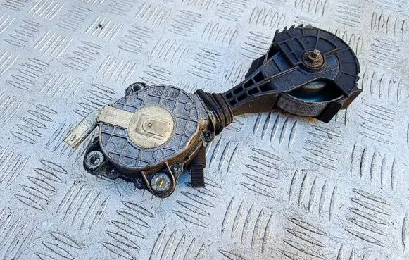 Mini One - Cooper Coupe R56 Generator/alternator belt tensioner V757101380 7571013