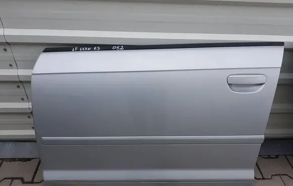 Audi A3 S3 8P Front door 