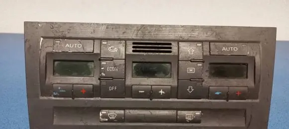 Audi A4 S4 B6 8E 8H Climate control unit 8E0820043