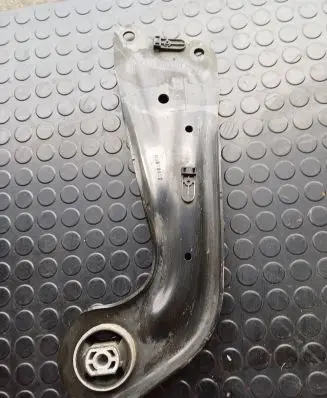Volkswagen PASSAT B8 Rear control arm 5Q0505226C