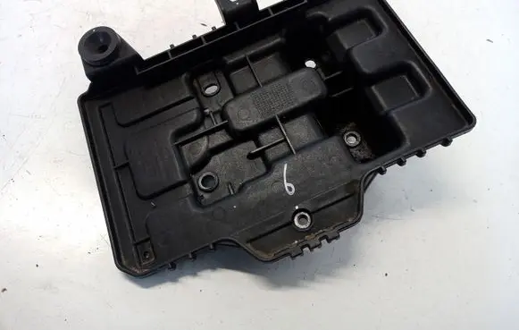 KIA Sportage Battery box tray 37150D3600