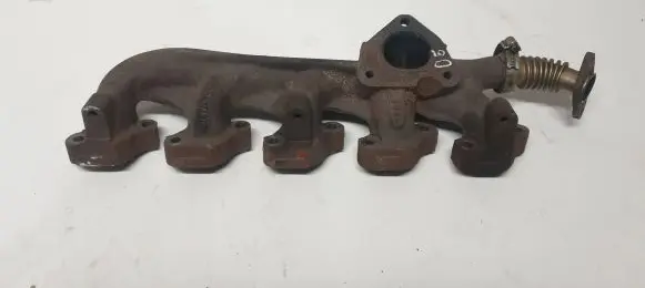 Volvo XC70 Exhaust manifold 30637787