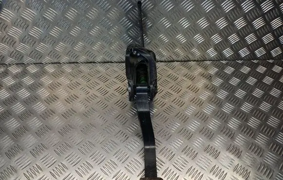 Volkswagen Golf V Clutch pedal 1K1721059 1K0721796E 1K0721388R