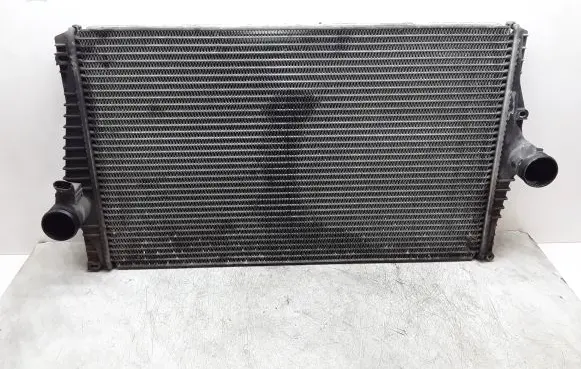 Volvo XC90 Intercooler radiator 30748808