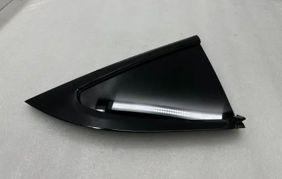 Tesla Model X Rear side window 43R004553 E000214 D0T615M4003