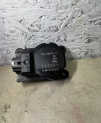 Ford Focus C-MAX Air flap motor/actuator 3M5H19E616AB