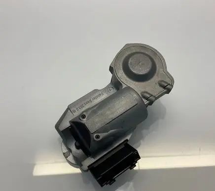 Mercedes-Benz E W211 Steering wheel lock A2034621130 2034621130