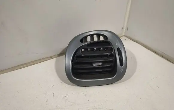 Citroen Xsara Picasso Dash center air vent grill 9631280177
