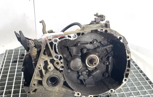 Dacia Logan VAN Manual 5 speed gearbox JR5170