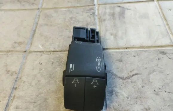 Renault Espace - Grand espace IV Sound control switch 34442201AR 7701049643
