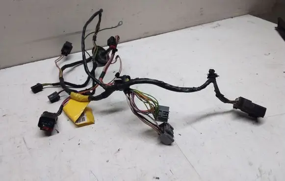 Lancia Voyager Sliding door wiring loom P68079949AB