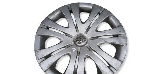 Toyota Auris E180 R15 wheel hub/cap/trim 4260202220