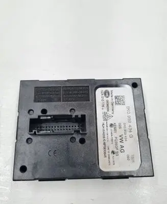 Volkswagen Jetta VI Keyless (KESSY) go control unit/module 5K0959434G 5ZA01017615