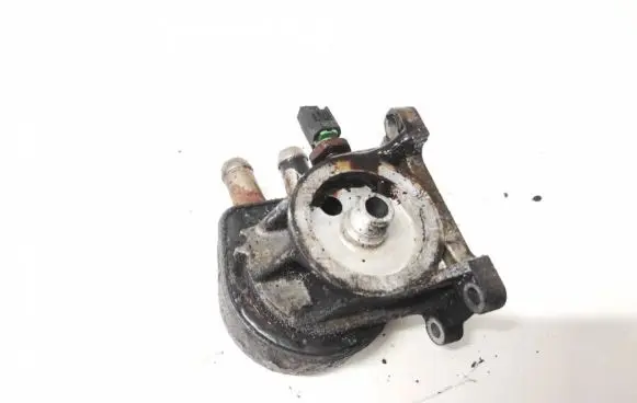 Engine oil radiator