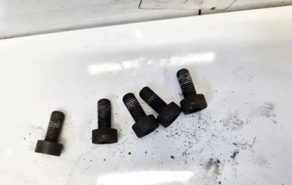 Citroen C4 I Picasso Nuts/bolts 