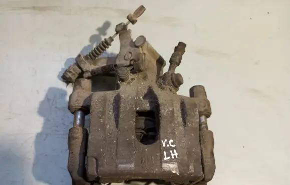 Opel Vectra C Rear brake caliper