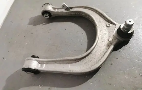 BMW X5 G05 Front upper control arm/wishbone 6883116