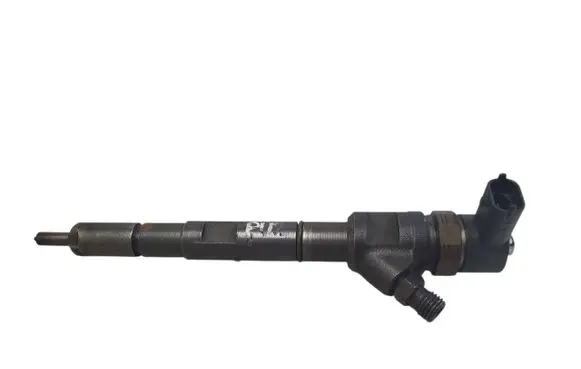 KIA Sorento Fuel injector 338004A500 0445110275