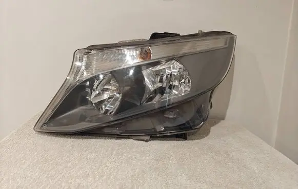 Mercedes-Benz Vito Viano W447 Headlight/headlamp A4478200061 1EL01128401