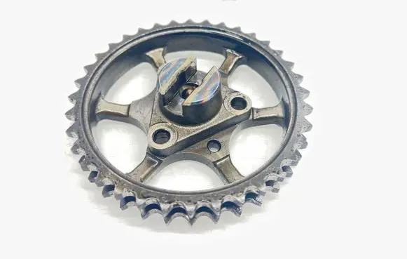 Mercedes-Benz CLS C219 Timing chain sprocket A61105