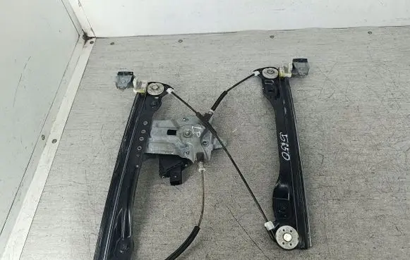 Chevrolet Cruze Front door window regulator with motor 802401J3020