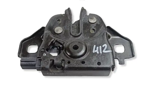 Mitsubishi Outlander IV Engine bonnet/hood lock/catch 