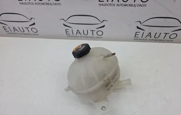 KIA Sportage Coolant expansion tank/reservoir 25430D3700