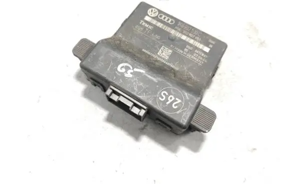 Volkswagen Golf V Gateway control module 1K0907530C 1K0907951
