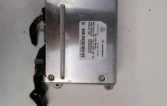 Mercedes-Benz ML W164 Bluetooth control unit module A2118705526