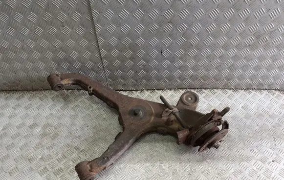 Mercedes-Benz Vito Viano W638 Stub axle 