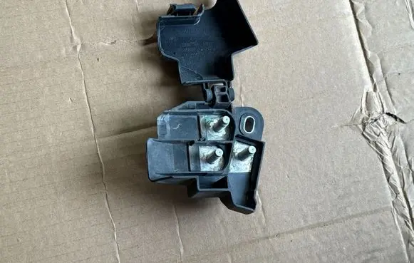 Land Rover Range Rover Velar Other engine bay part JX7314A301CA