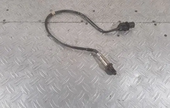 Volkswagen Touareg I Lambda probe sensor 1928404687 03H906262
