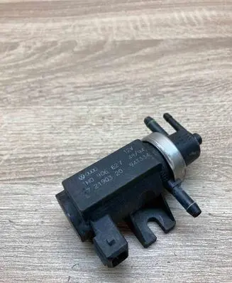 Volkswagen Golf IV Turbo solenoid valve 1H0906627 72190320 94T334
