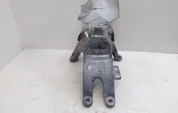 Audi A4 S4 B9 Engine mounting bracket 8W0199308A