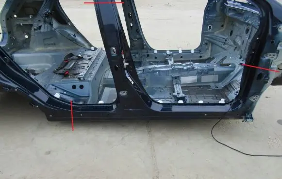 Suzuki SX4 S-Cross Sill