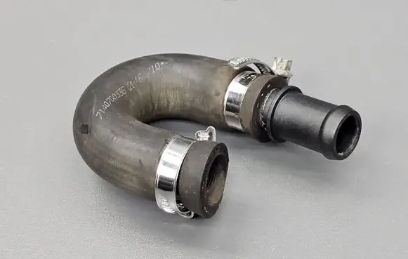 Ford Fiesta Engine coolant pipe/hose