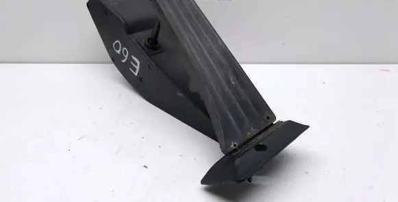 BMW 5 E60 E61 Accelerator throttle pedal 6766930 3542676693002 25916010