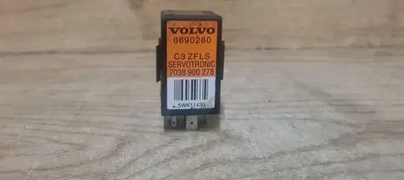 Volvo V70 Other relay 8690280