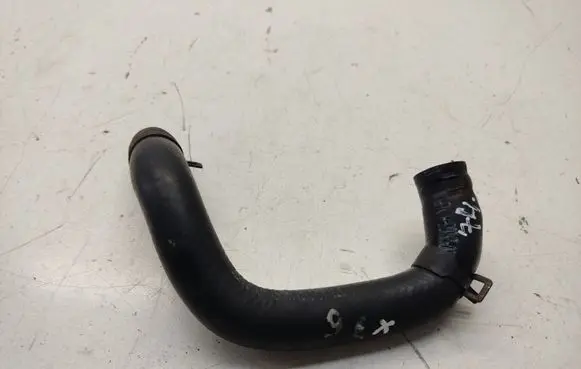 Hyundai ix35 Engine coolant pipe/hose 256302F000