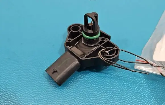 Skoda Octavia Mk4 Air pressure sensor 04E906051N IMPRK1538257