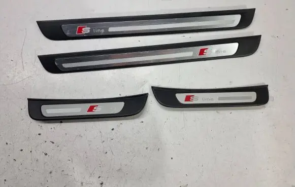Audi A5 Sportback 8TA Front sill trim cover 8T8853373 8T8853374 8T8853375