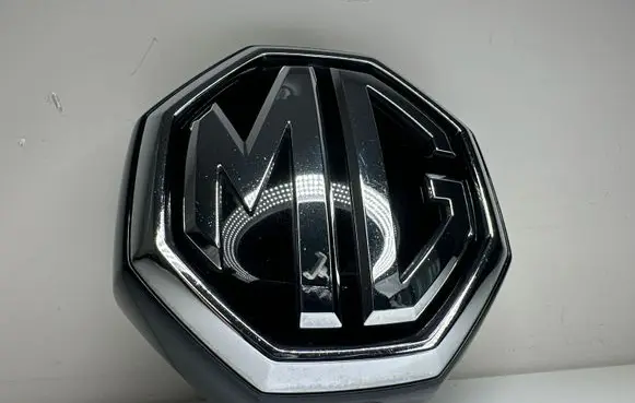 MG EHS Manufacturer badge logo/emblem 10628733