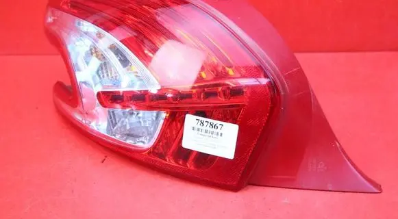 Peugeot 208 Rear/tail lights 9672628280