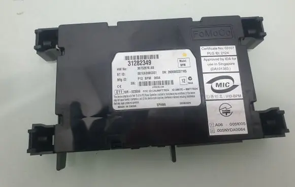 Volvo V50 Bluetooth control unit module 31282349