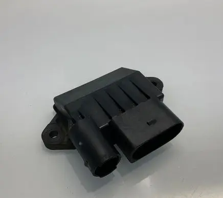 Glow plug pre-heat relay