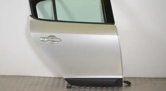 Renault Megane III Rear door 